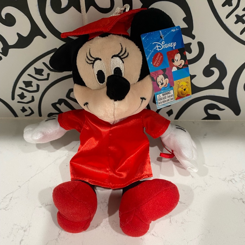 NWT Minnie Mouse Graduation 8” Plush